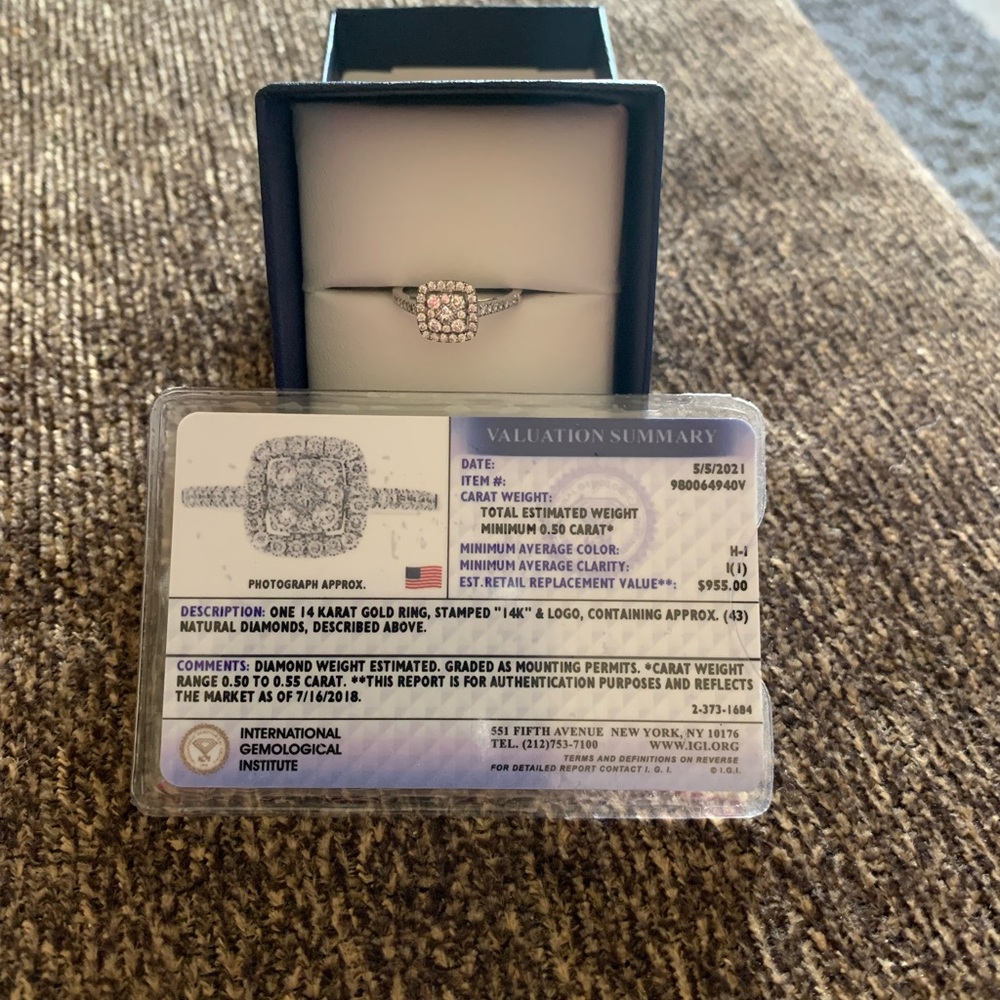 14K White Gold Diamond Ring